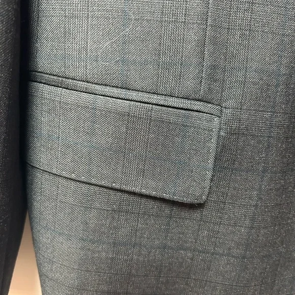 Brooks Brothers Men’s Gray Suit Jacket Blazer 40R Slim Fit Made in Italy NWT